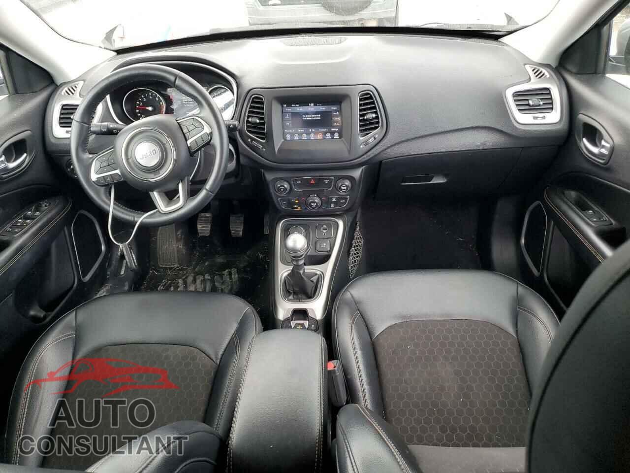 JEEP COMPASS 2017 - 3C4NJDBB7HT660737