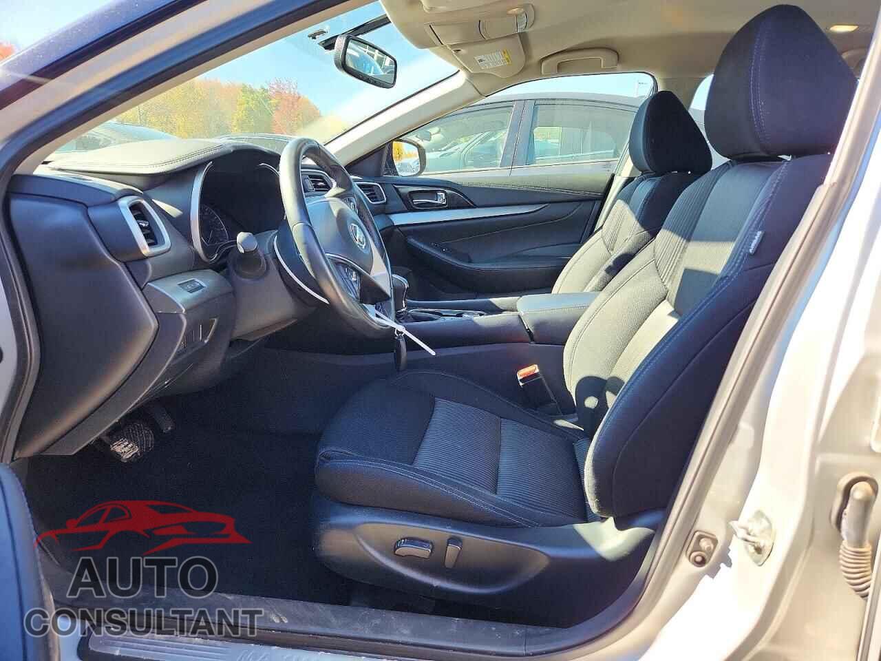 NISSAN MAXIMA 2017 - 1N4AA6AP7HC436845