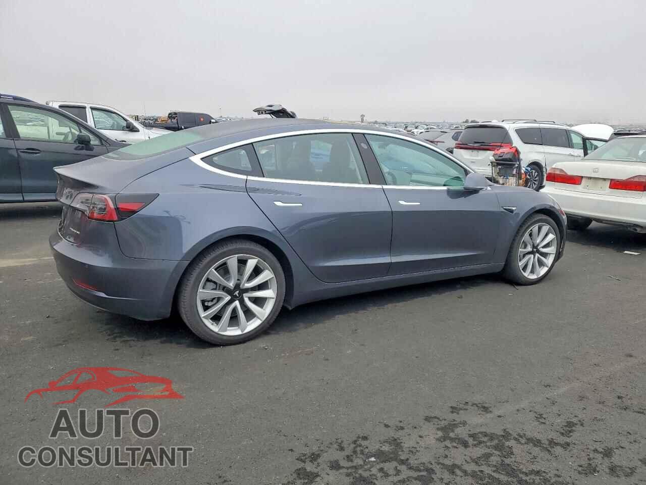TESLA MODEL 3 2018 - 5YJ3E1EB7JF185231