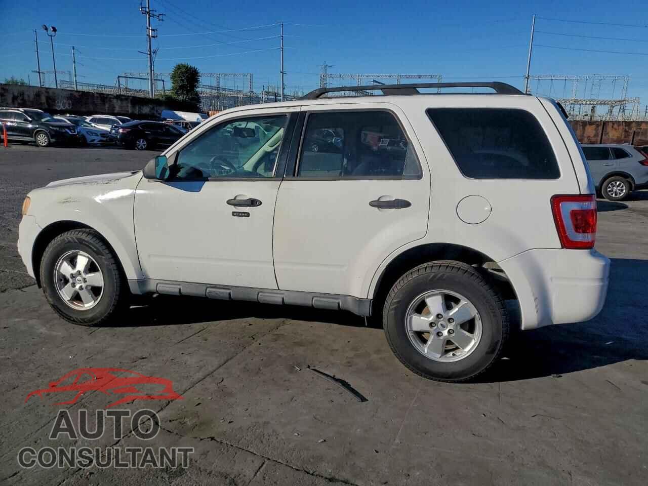 FORD ESCAPE 2011 - 1FMCU9DG7BKB99824