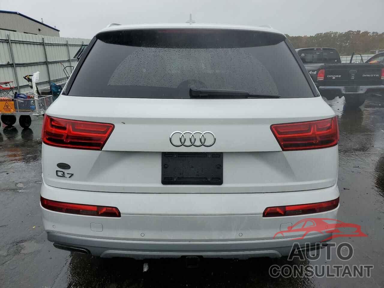 AUDI Q7 2019 - WA1VAAF7XKD017519