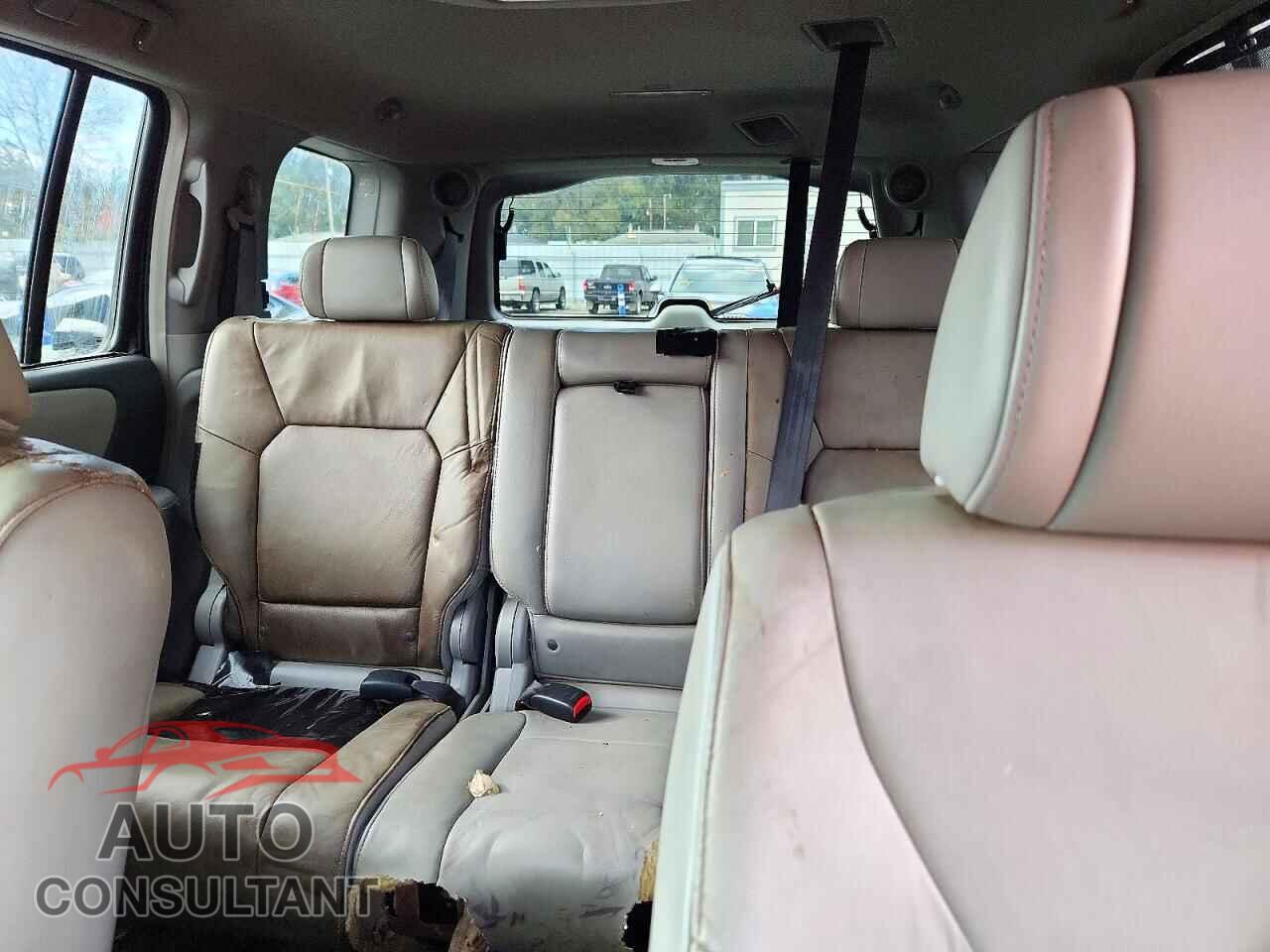 HONDA PILOT 2009 - 5FNYF48979B016965