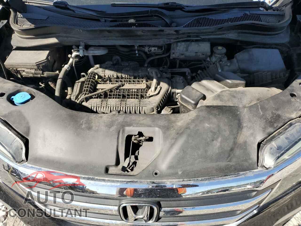 HONDA PILOT 2017 - 5FNYF6H51HB010201