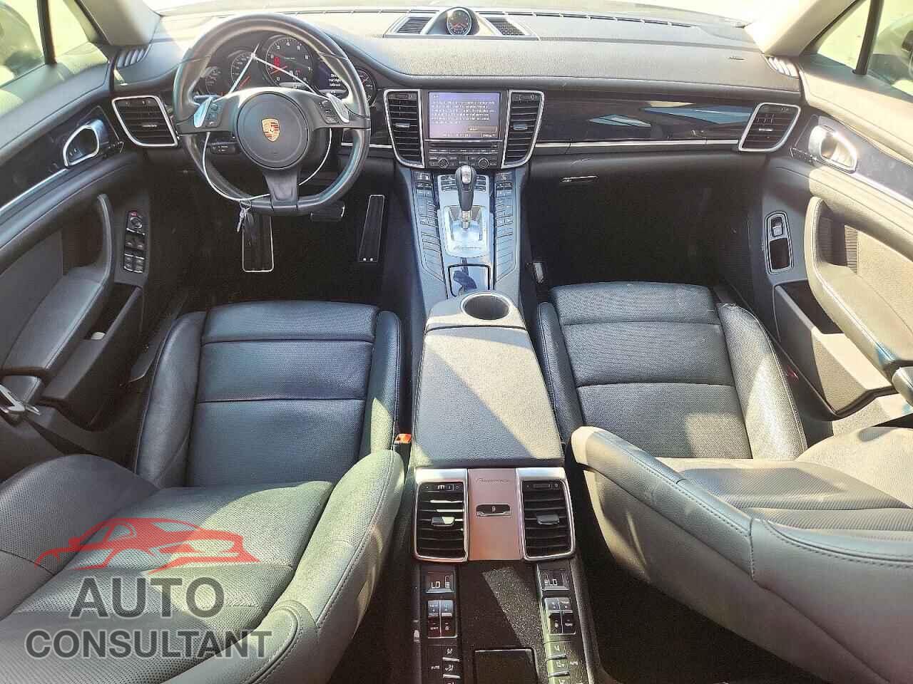 PORSCHE PANAMERA 2015 - WP0AA2A79FL000210