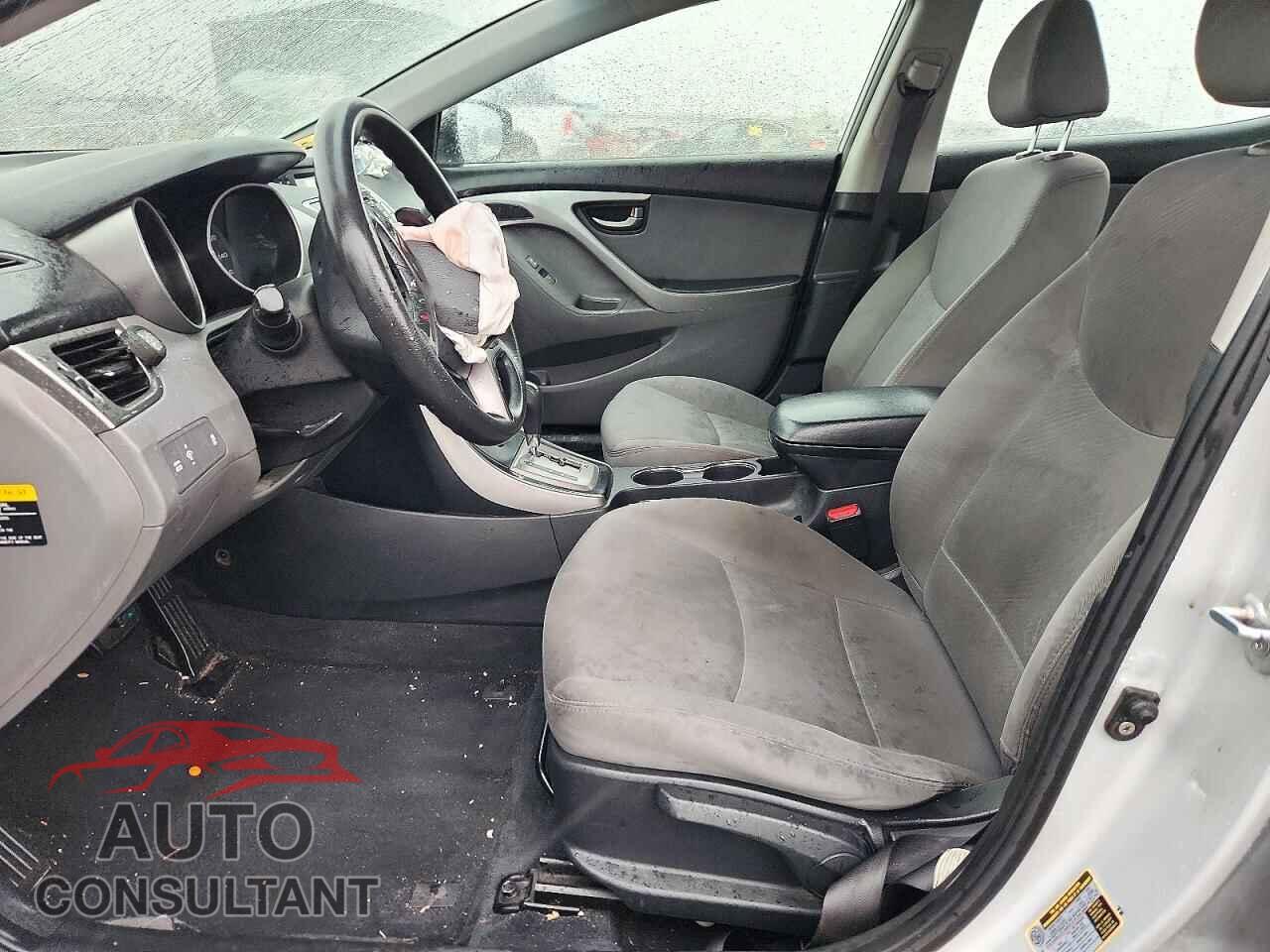 HYUNDAI ELANTRA 2013 - KMHDH4AE7DU521237