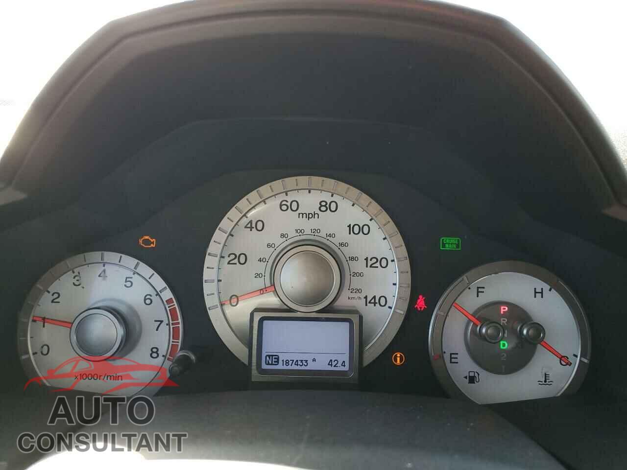 HONDA PILOT 2011 - 5FNYF3H98BB005408