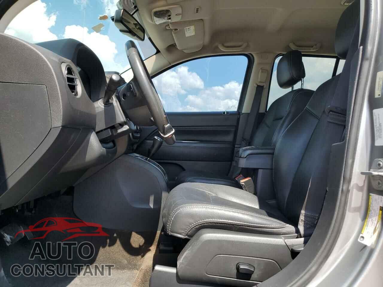 JEEP COMPASS 2014 - 1C4NJCCB5ED877231