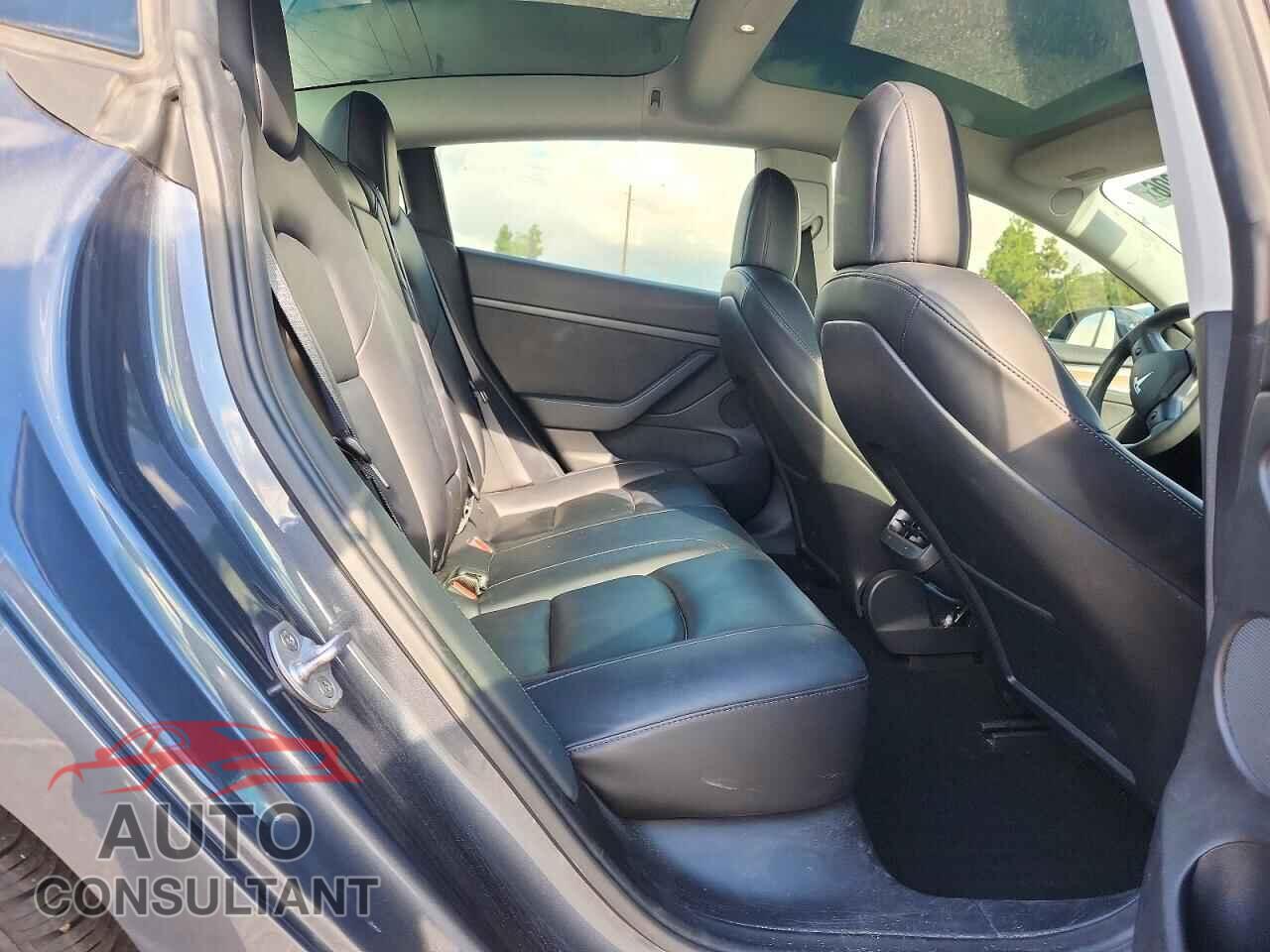 TESLA MODEL 3 2022 - 5YJ3E1EA7NF296231