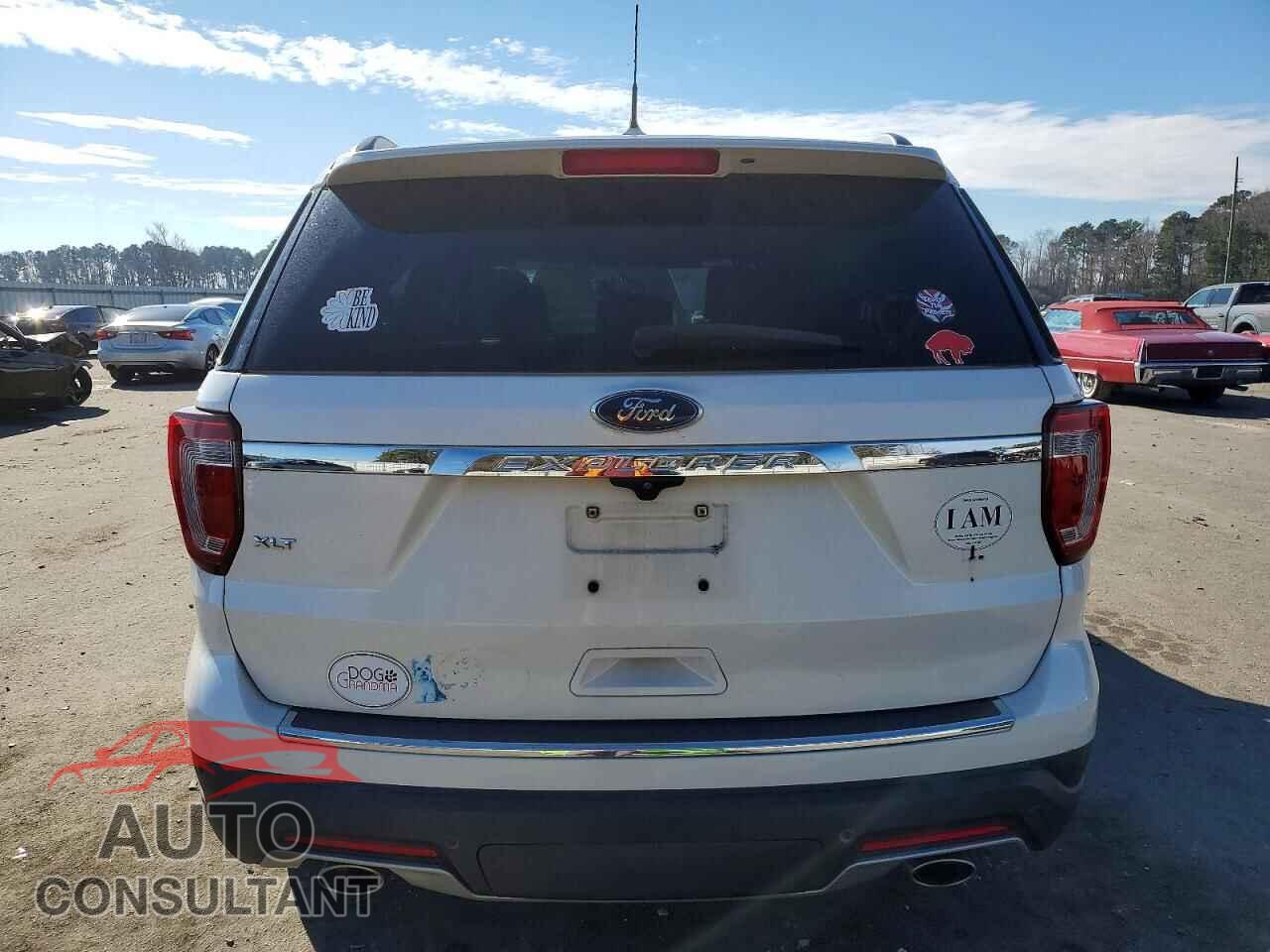 FORD EXPLORER 2018 - 1FM5K7D80JGB03223