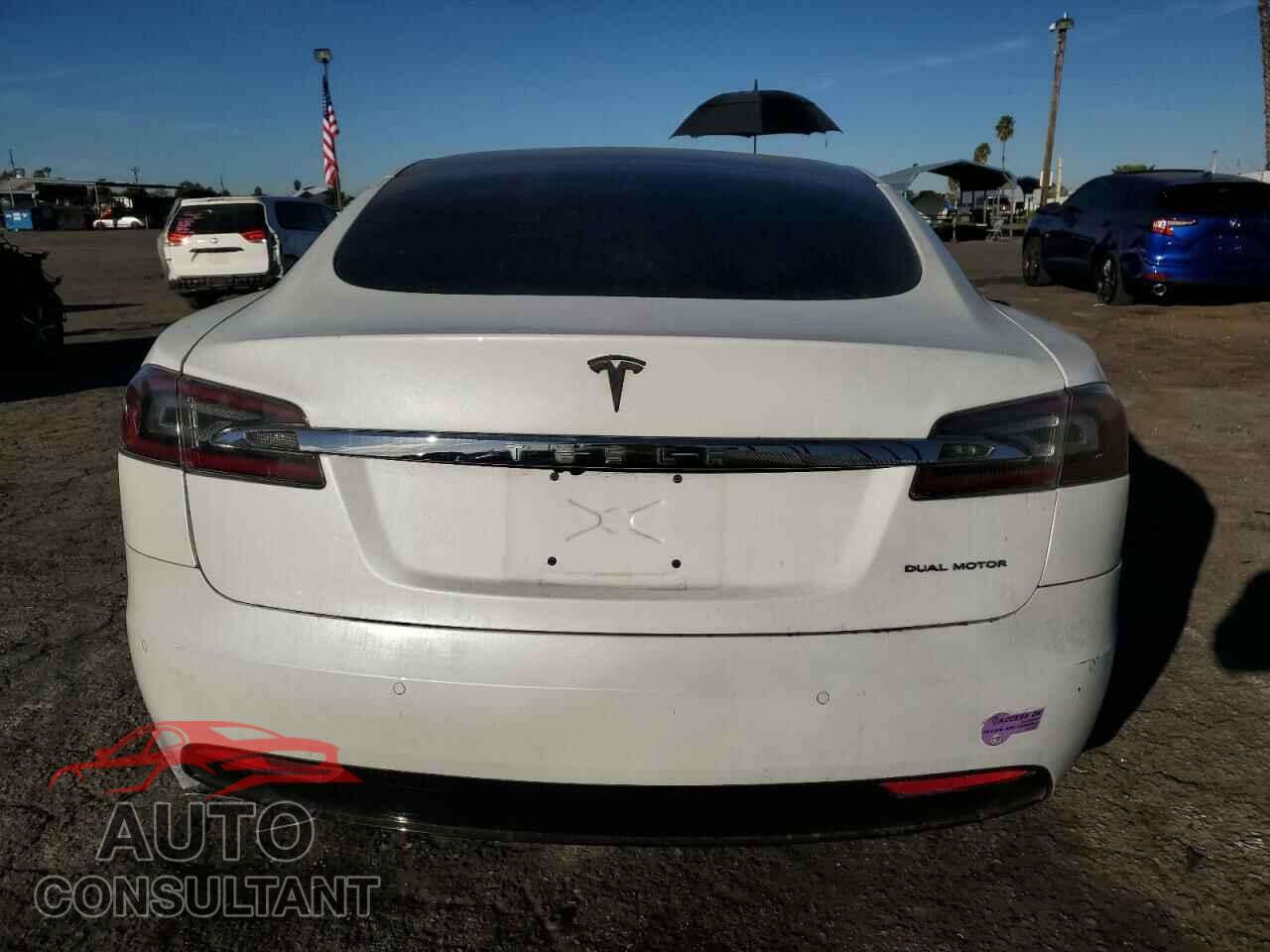 TESLA MODEL S 2019 - 5YJSA1E2XKF339181