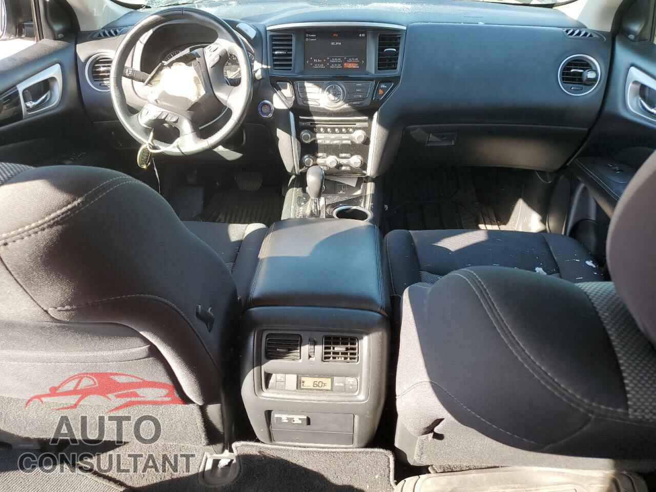 NISSAN PATHFINDER 2019 - 5N1DR2MM5KC577006