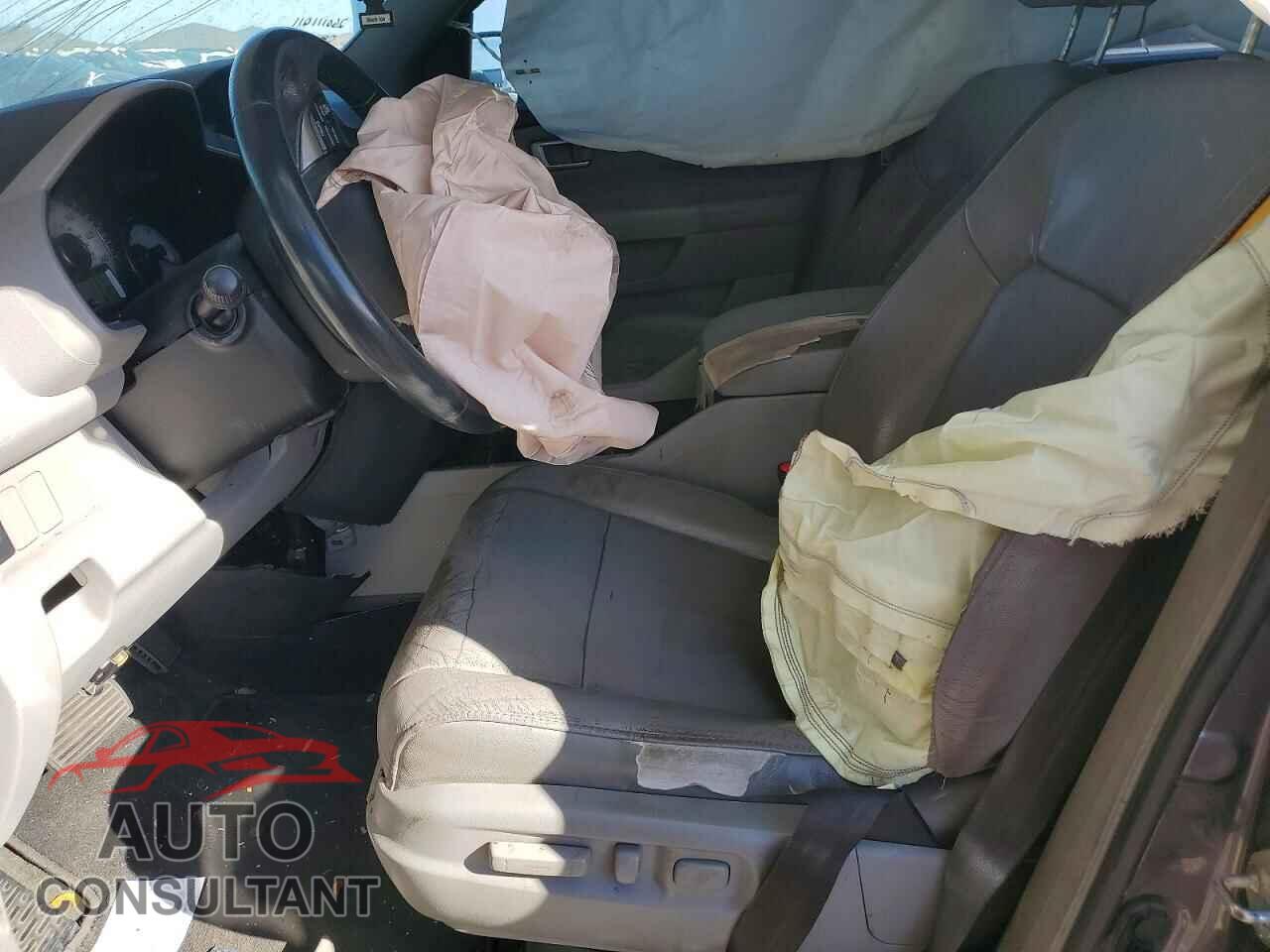HONDA PILOT 2015 - 5FNYF3H54FB014710