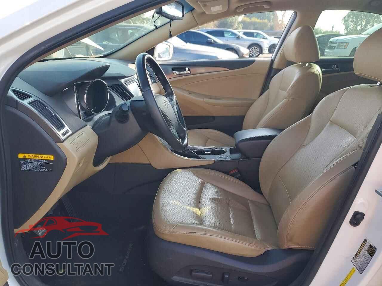 HYUNDAI SONATA 2012 - KMHEC4A43CA030691