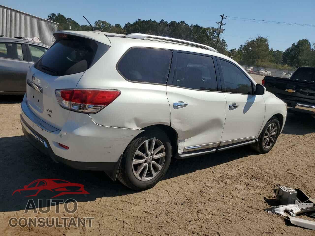 NISSAN PATHFINDER 2015 - 5N1AR2MN3FC606780