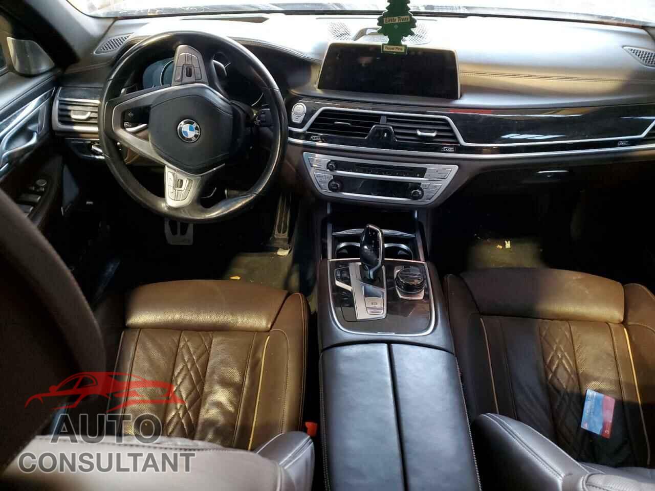 BMW 7 SERIES 2018 - WBA7F2C52JB238743