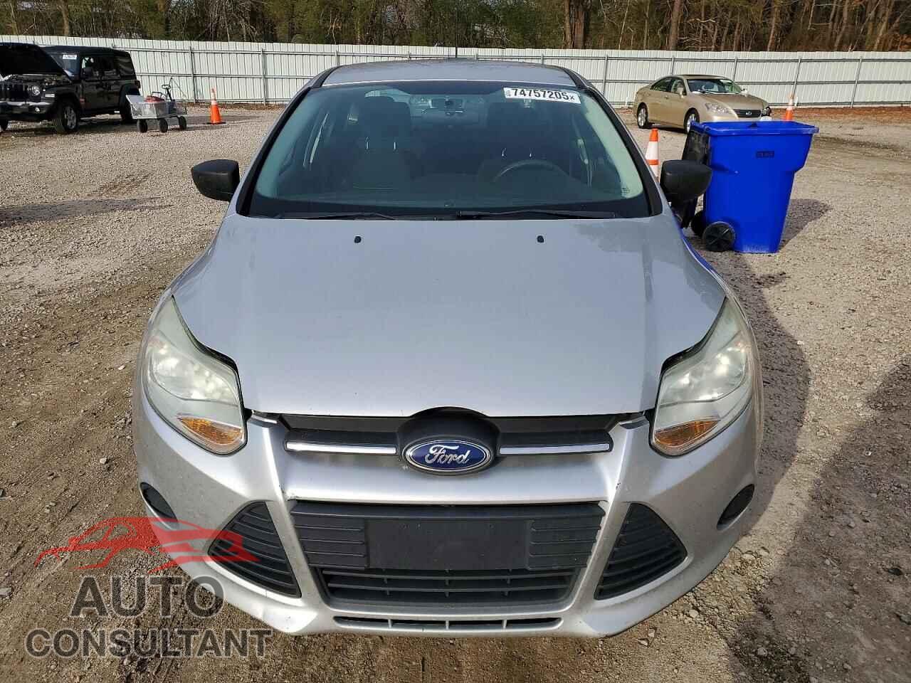FORD FOCUS 2013 - 1FADP3E22DL299574