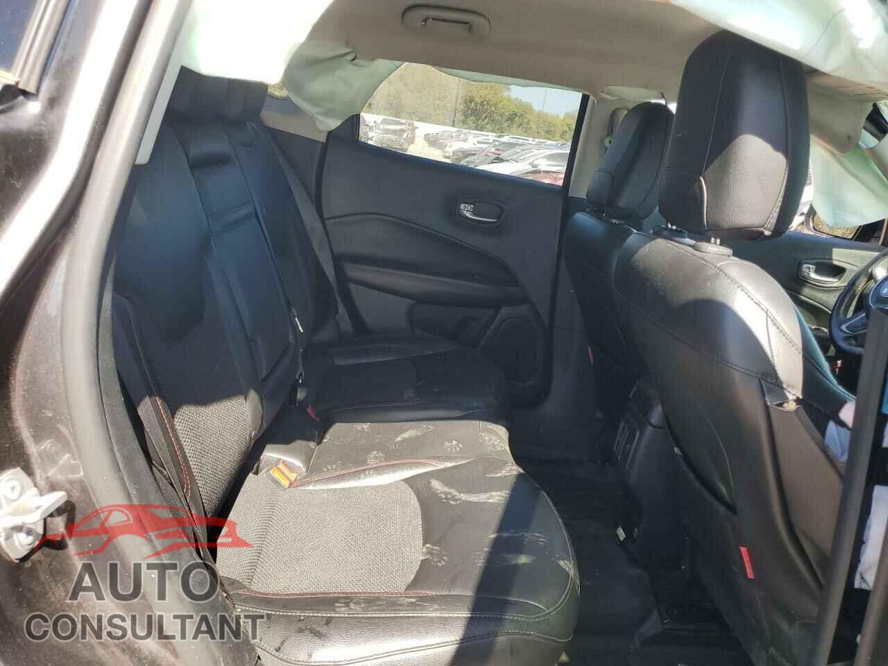 JEEP COMPASS 2019 - 3C4NJDDB9KT627601