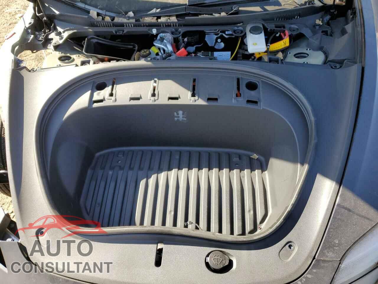 TESLA MODEL 3 2024 - 5YJ3E1EB4RF811927