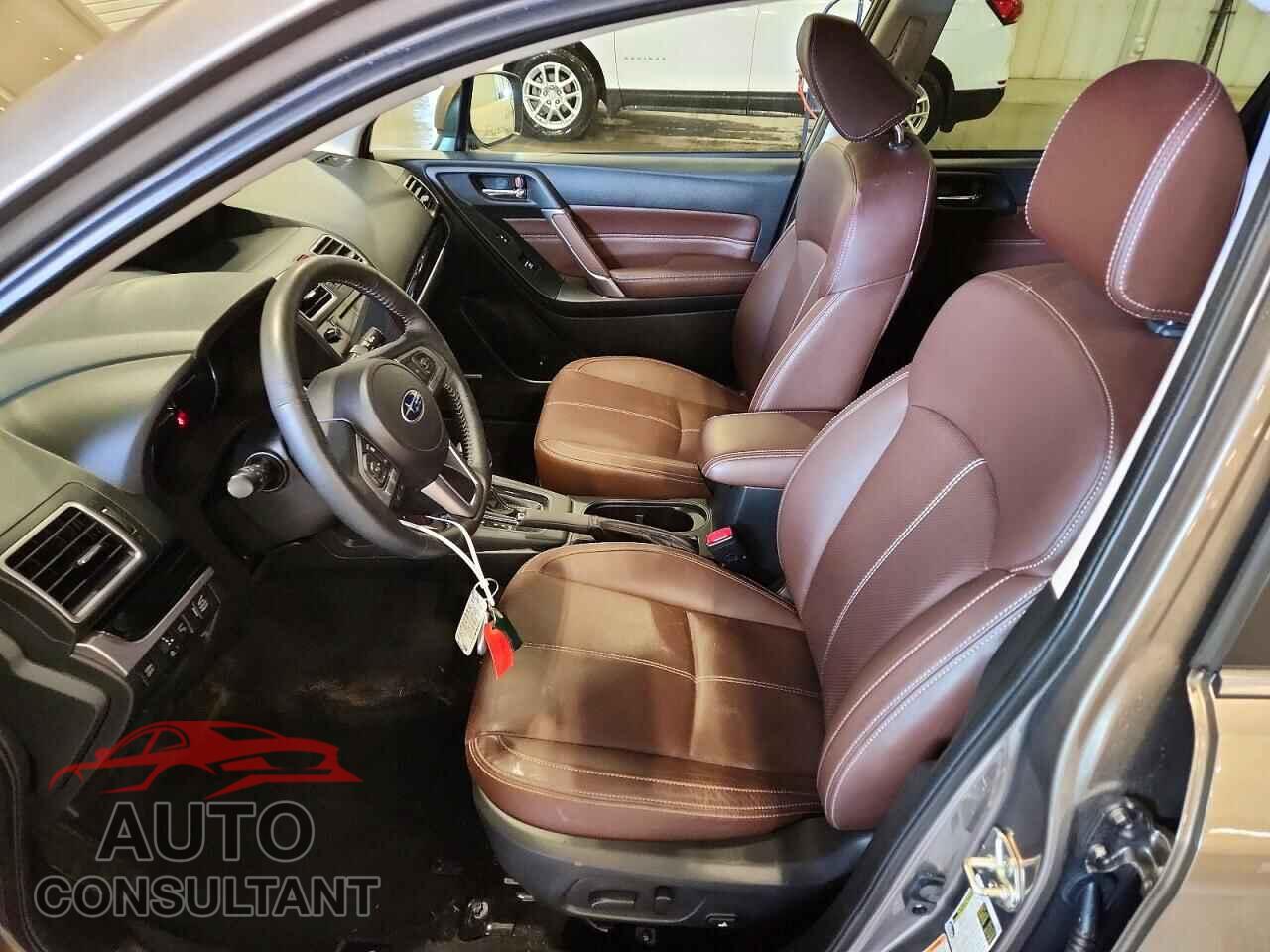SUBARU FORESTER 2017 - JF2SJATC5HH561391