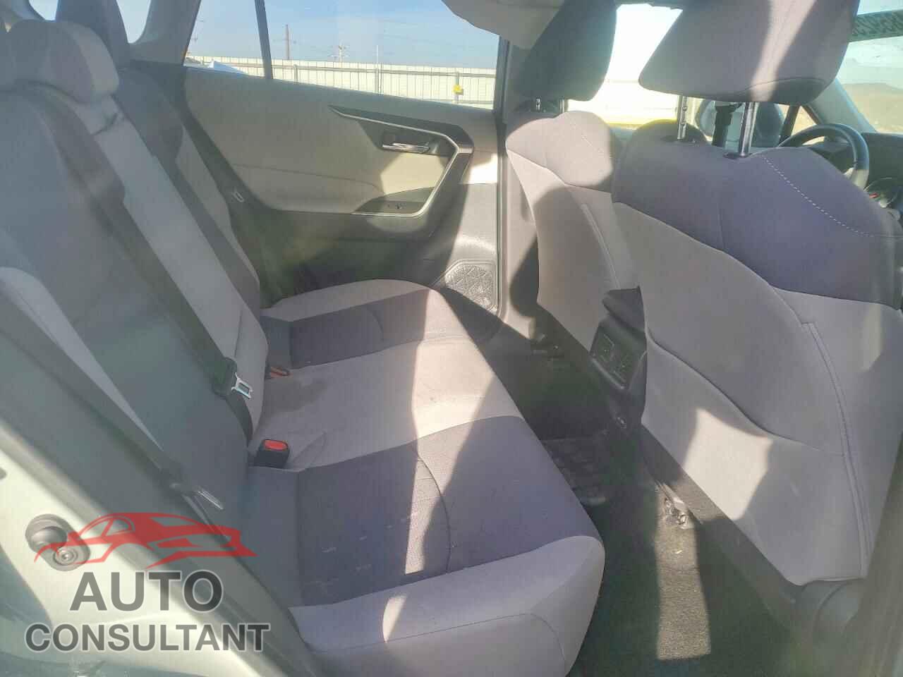 TOYOTA RAV4 2022 - JTMP1RFV9ND088338