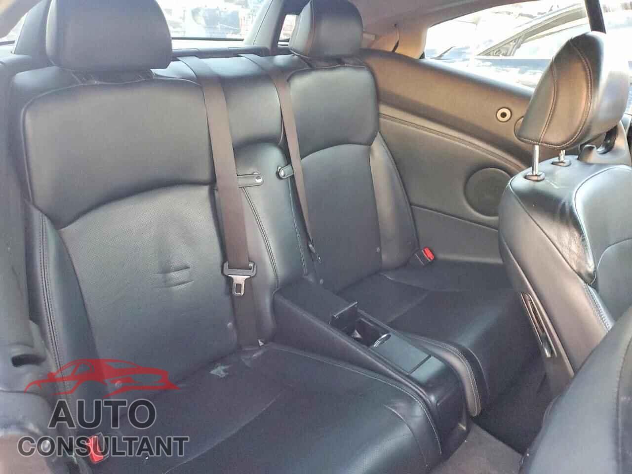 LEXUS IS 2011 - JTHFE2C24B2506795