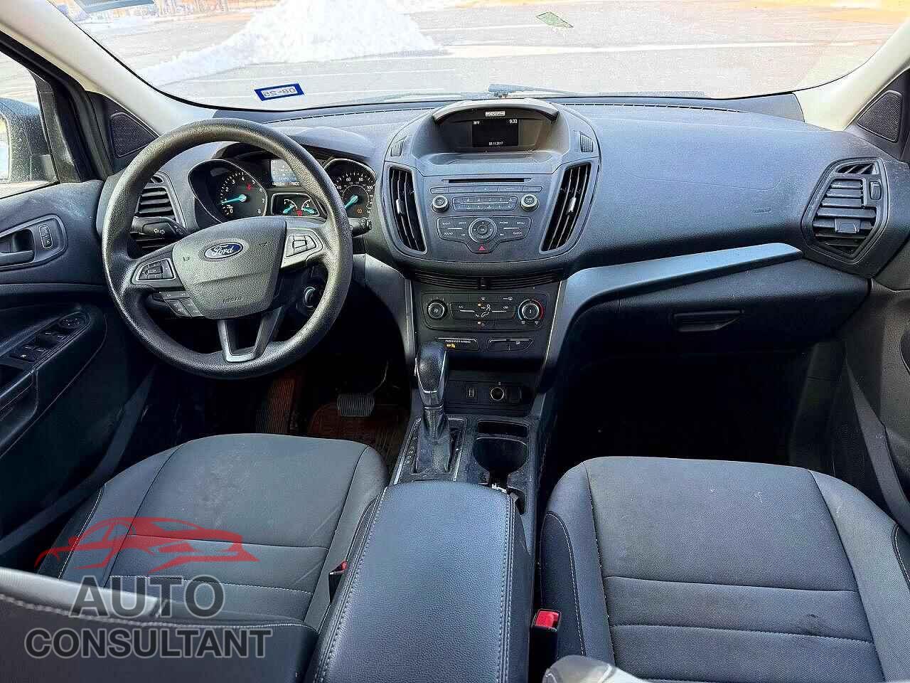 FORD ESCAPE 2017 - 1FMCU0F77HUE55806