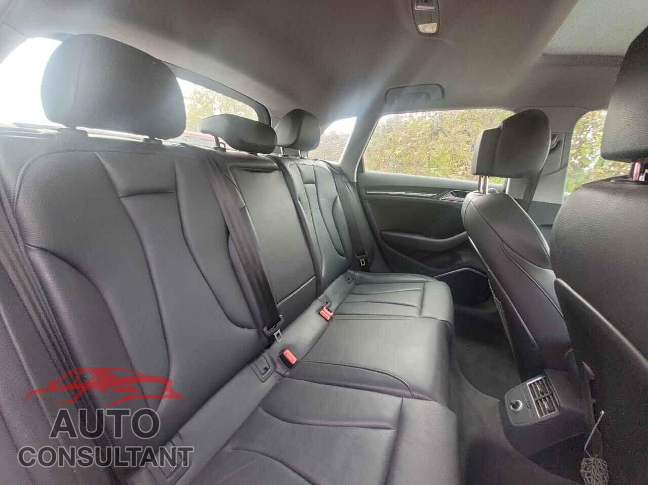 AUDI A3 2017 - WAUSPBFF0HA042585