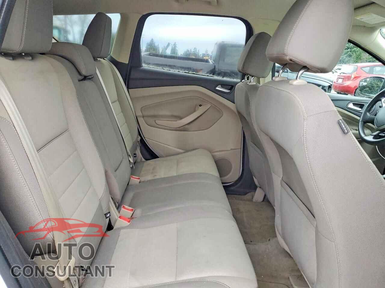 FORD ESCAPE 2013 - 1FMCU0GX4DUA04681