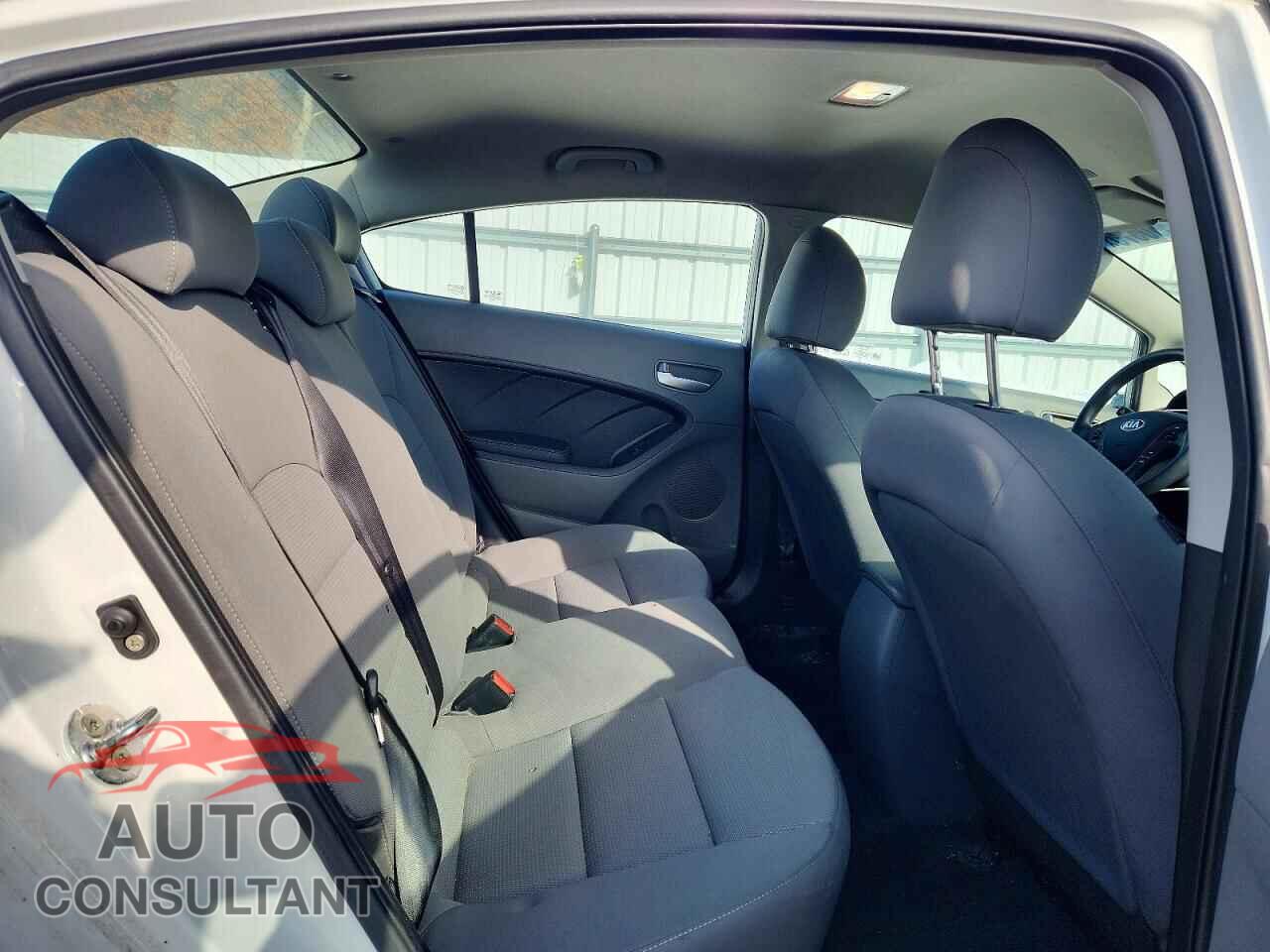 KIA FORTE 2017 - 3KPFK4A74HE054170