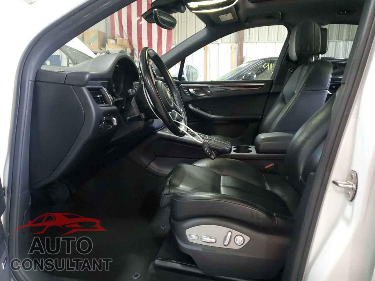 PORSCHE MACAN 2017 - WP1AA2A58HLB08902