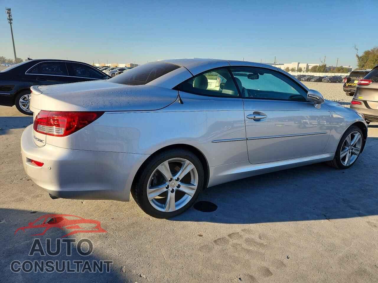 LEXUS IS 2012 - JTHFF2C29C2524384