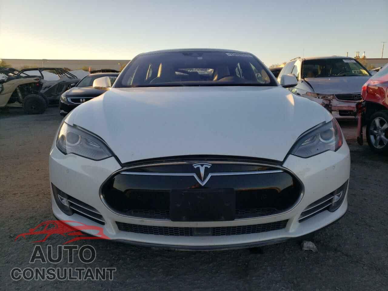TESLA MODEL S 2015 - 5YJSA1E20FF116363