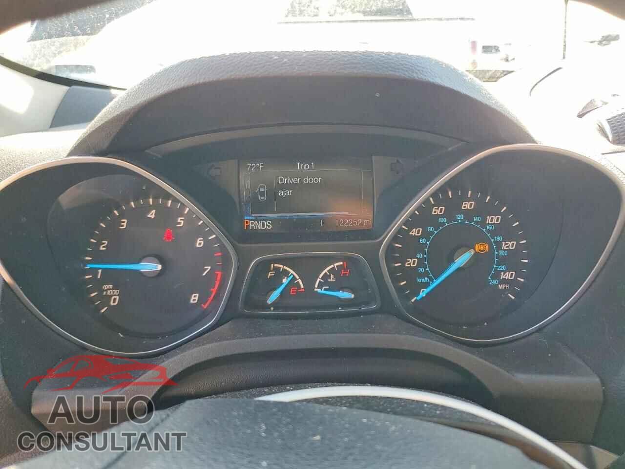 FORD ESCAPE 2015 - 1FMCU9GX5FUB73681