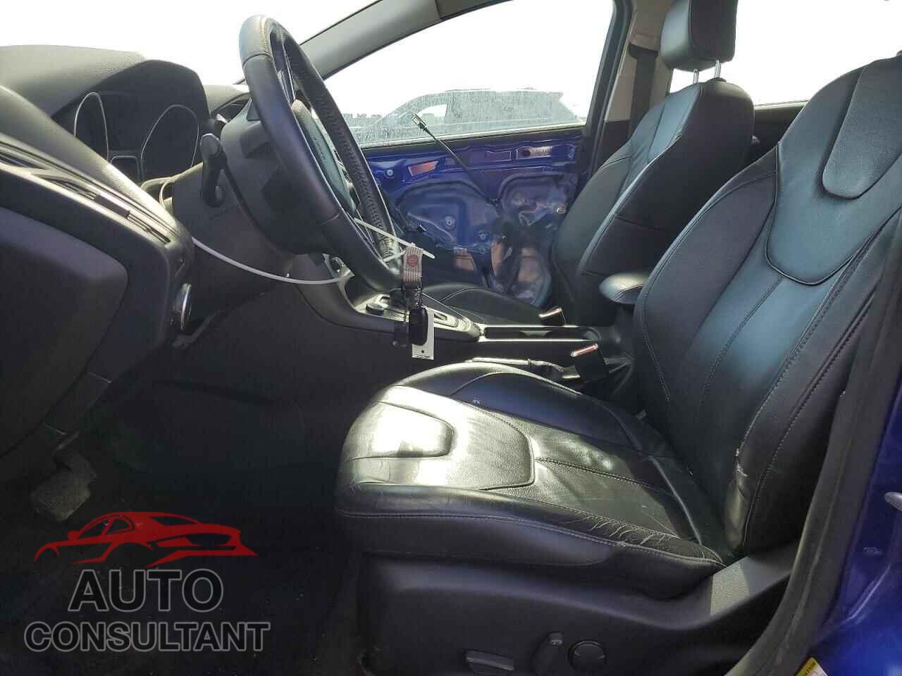 FORD FOCUS 2015 - 1FADP3K28FL216558