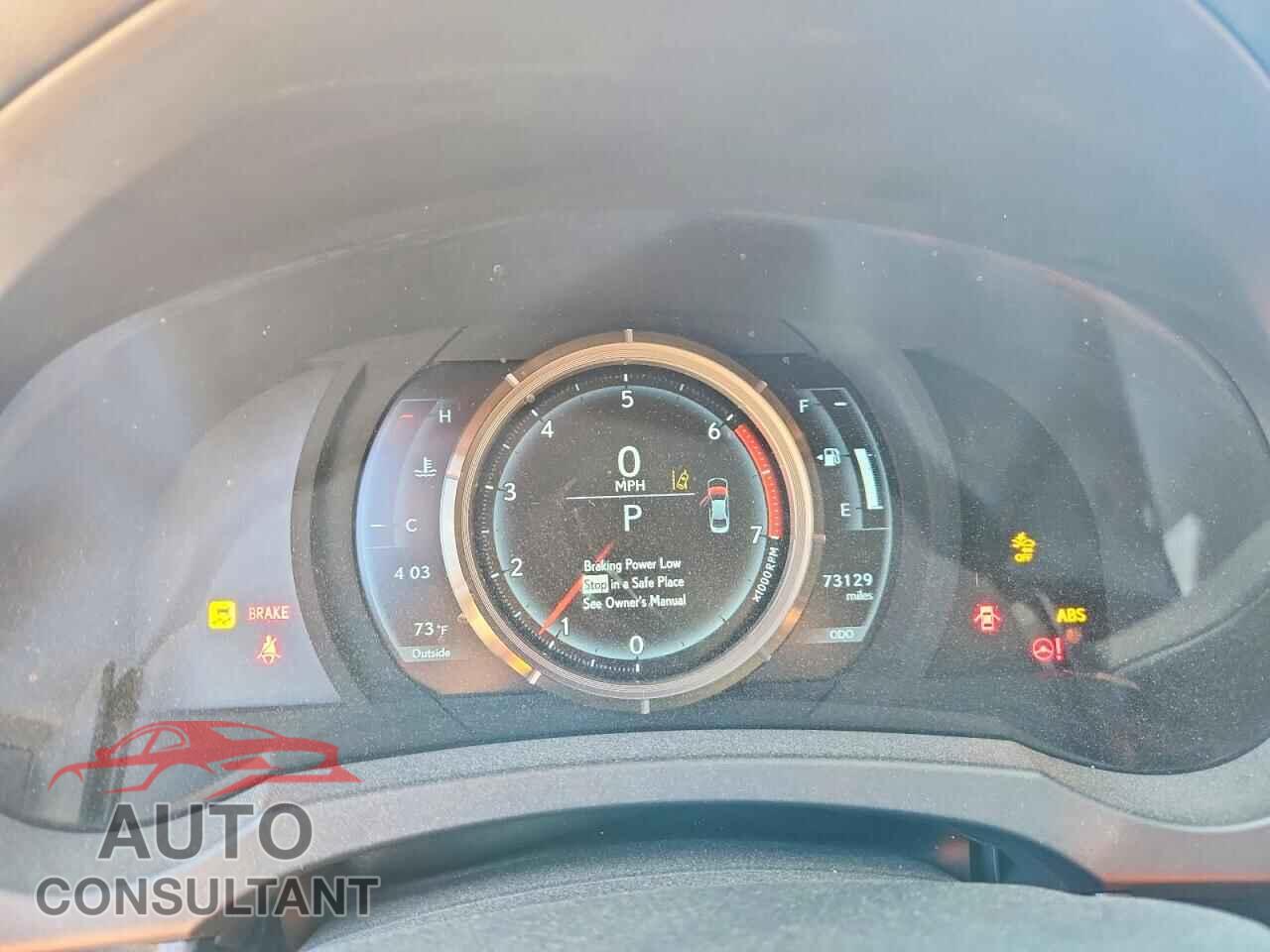 LEXUS IS 2018 - JTHBA1D27J5078043