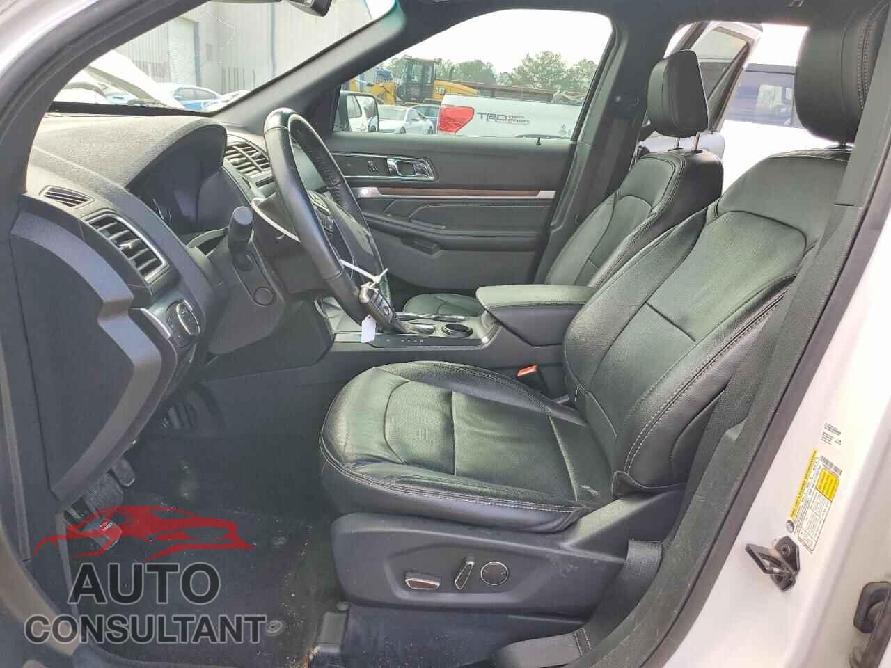 FORD EXPLORER 2018 - 1FM5K7FH3JGB99684