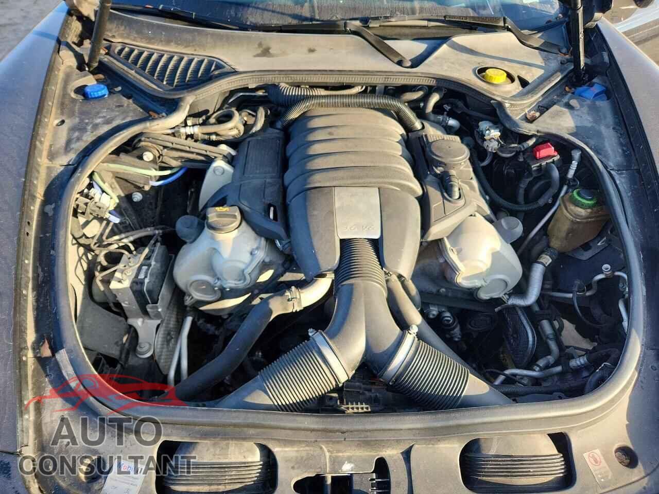 PORSCHE PANAMERA 2016 - WP0AA2A74GL000665