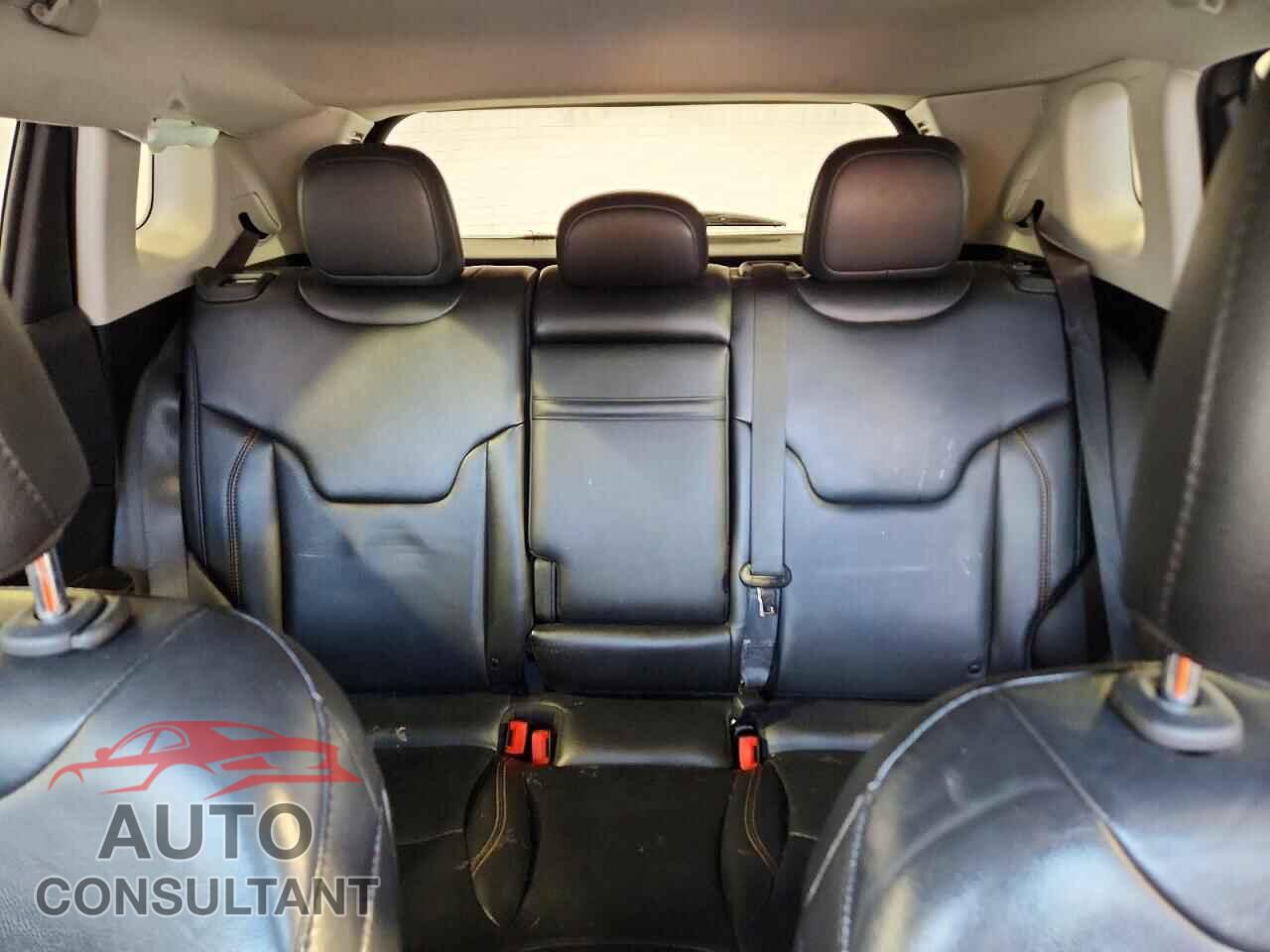 JEEP COMPASS 2019 - 3C4NJDCB8KT753577