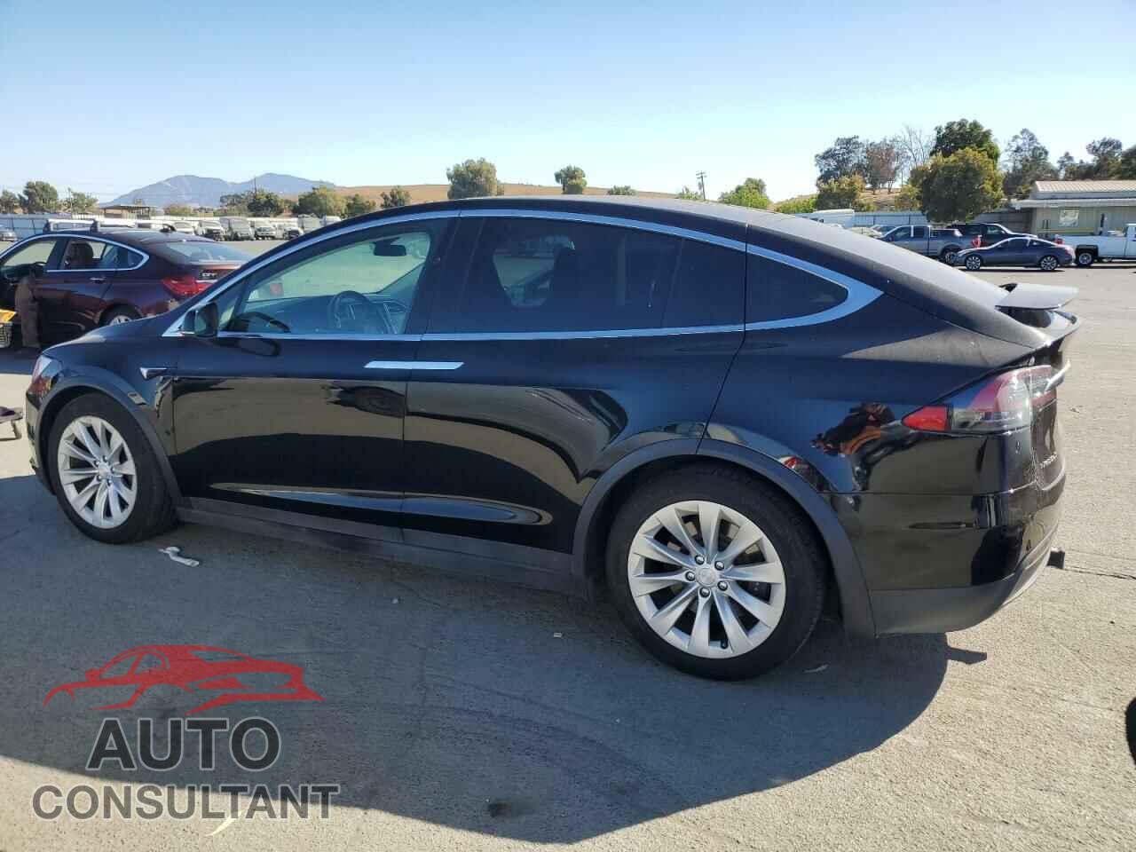 TESLA MODEL X 2017 - 5YJXCBE27HF057644