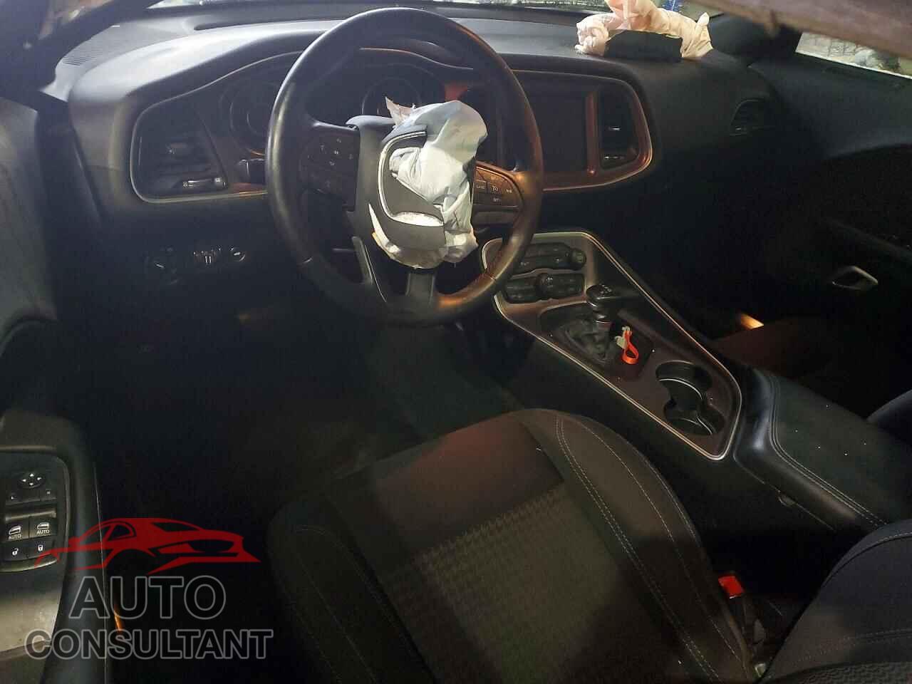 DODGE CHALLENGER 2015 - 2C3CDZAT1FH707647