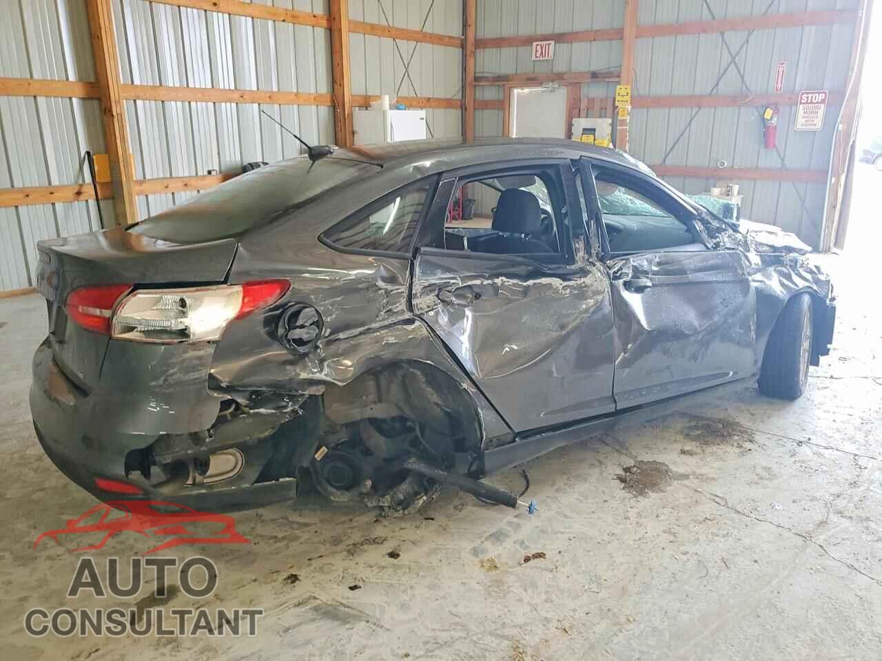 FORD FOCUS 2017 - 1FADP3F21HL250788
