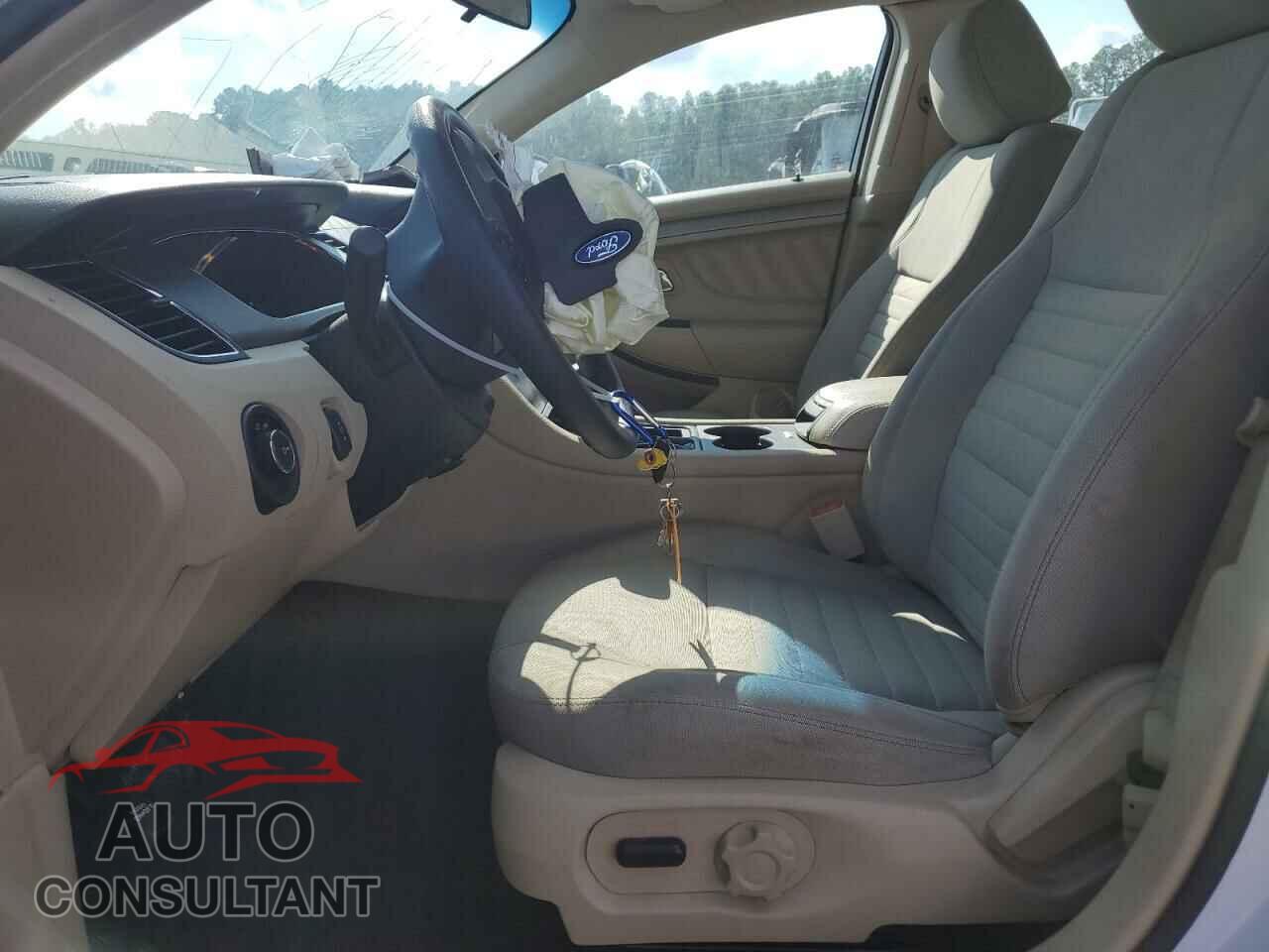 FORD TAURUS 2017 - 1FAHP2D87HG112295
