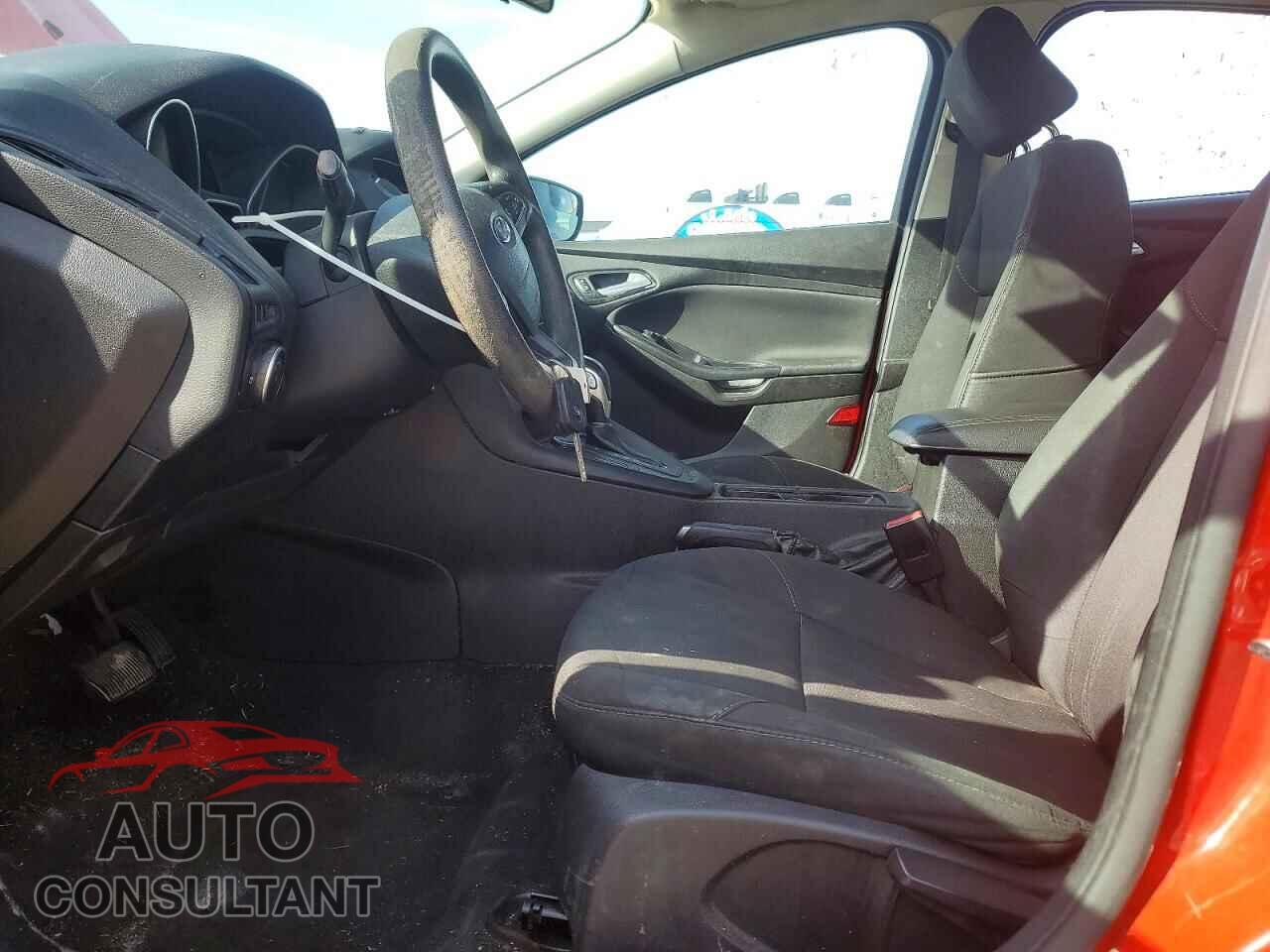 FORD FOCUS 2016 - 1FADP3F25GL249528