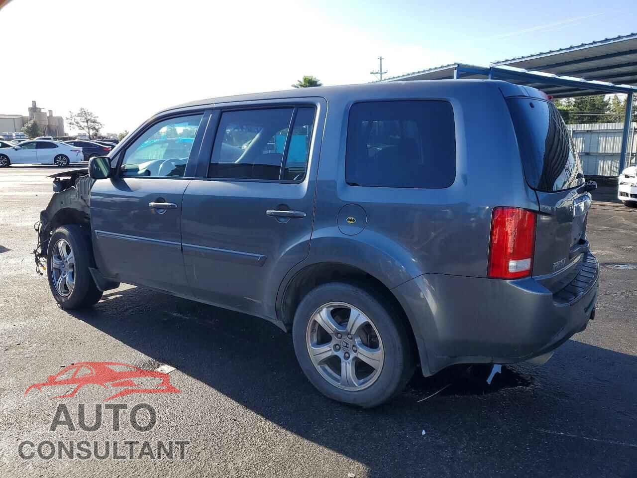 HONDA PILOT 2013 - 5FNYF4H56DB007485