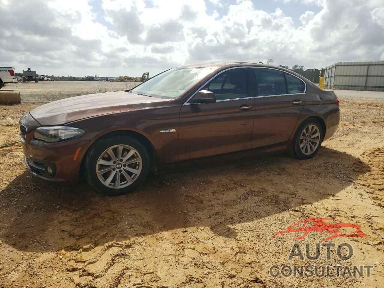 BMW 5 SERIES 2015 - WBA5A5C59FD518016