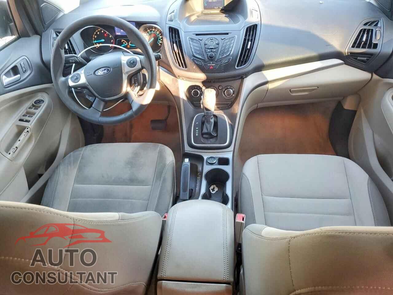 FORD ESCAPE 2013 - 1FMCU0GX9DUB50381
