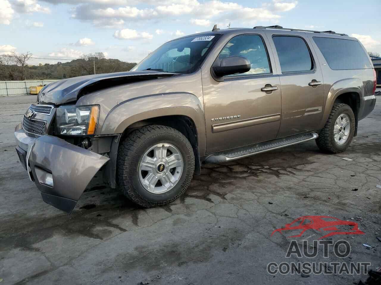 CHEVROLET SUBURBAN 2013 - 1GNSKJE74DR264717