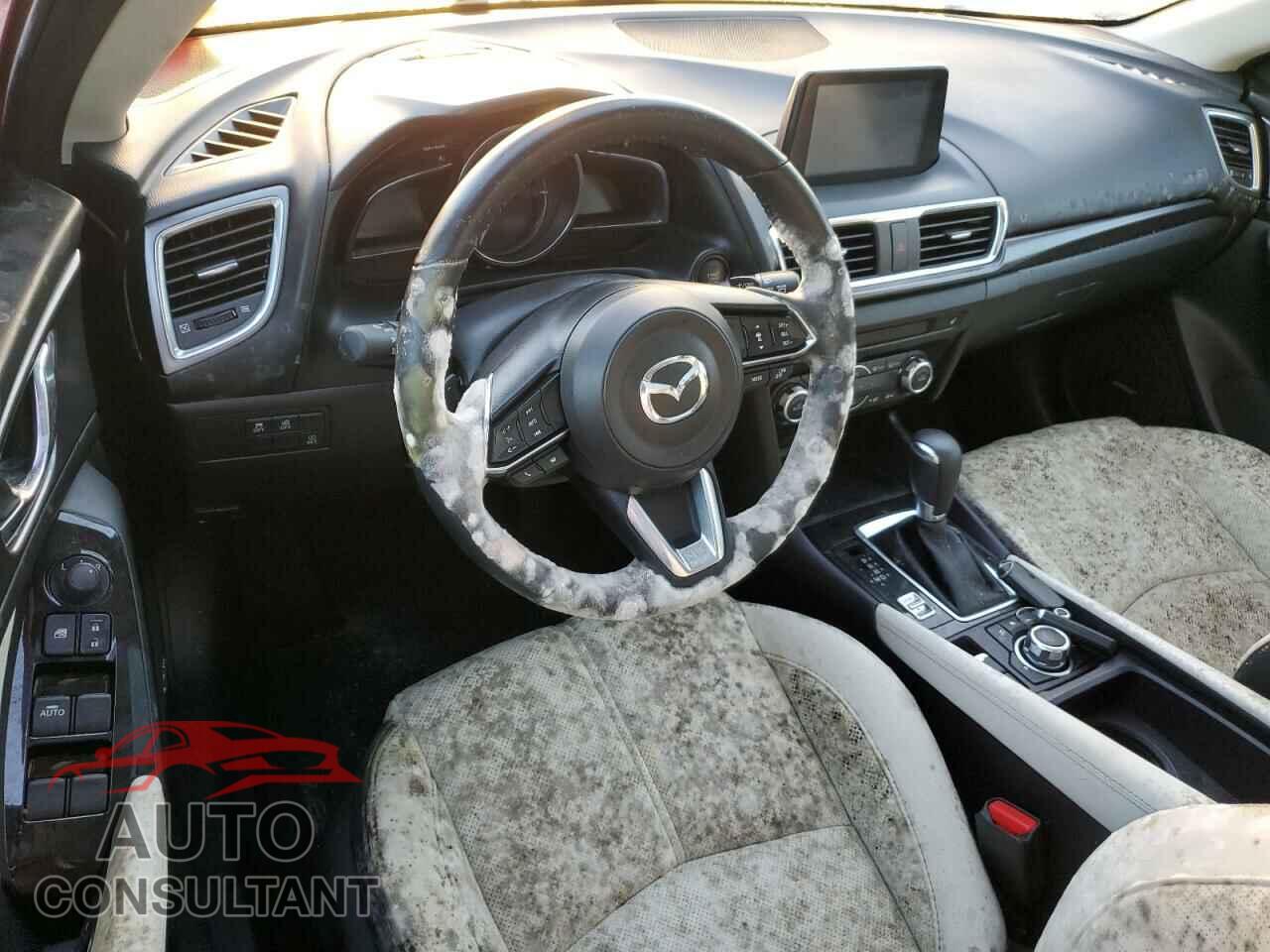 MAZDA 3 2018 - 3MZBN1M33JM224265