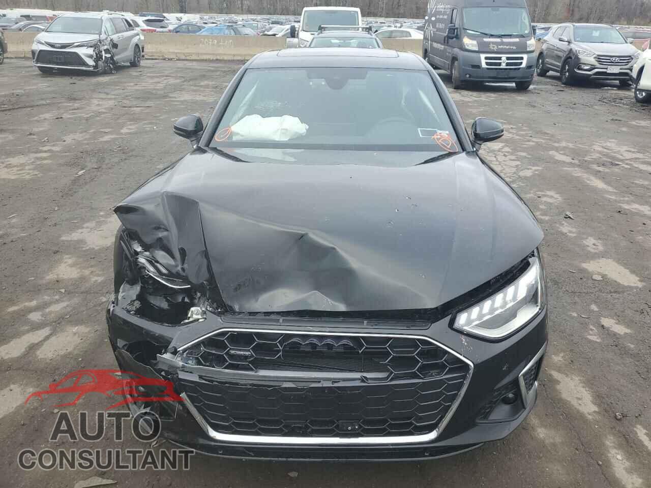 AUDI A4 2023 - WAUDAAF40PN023657