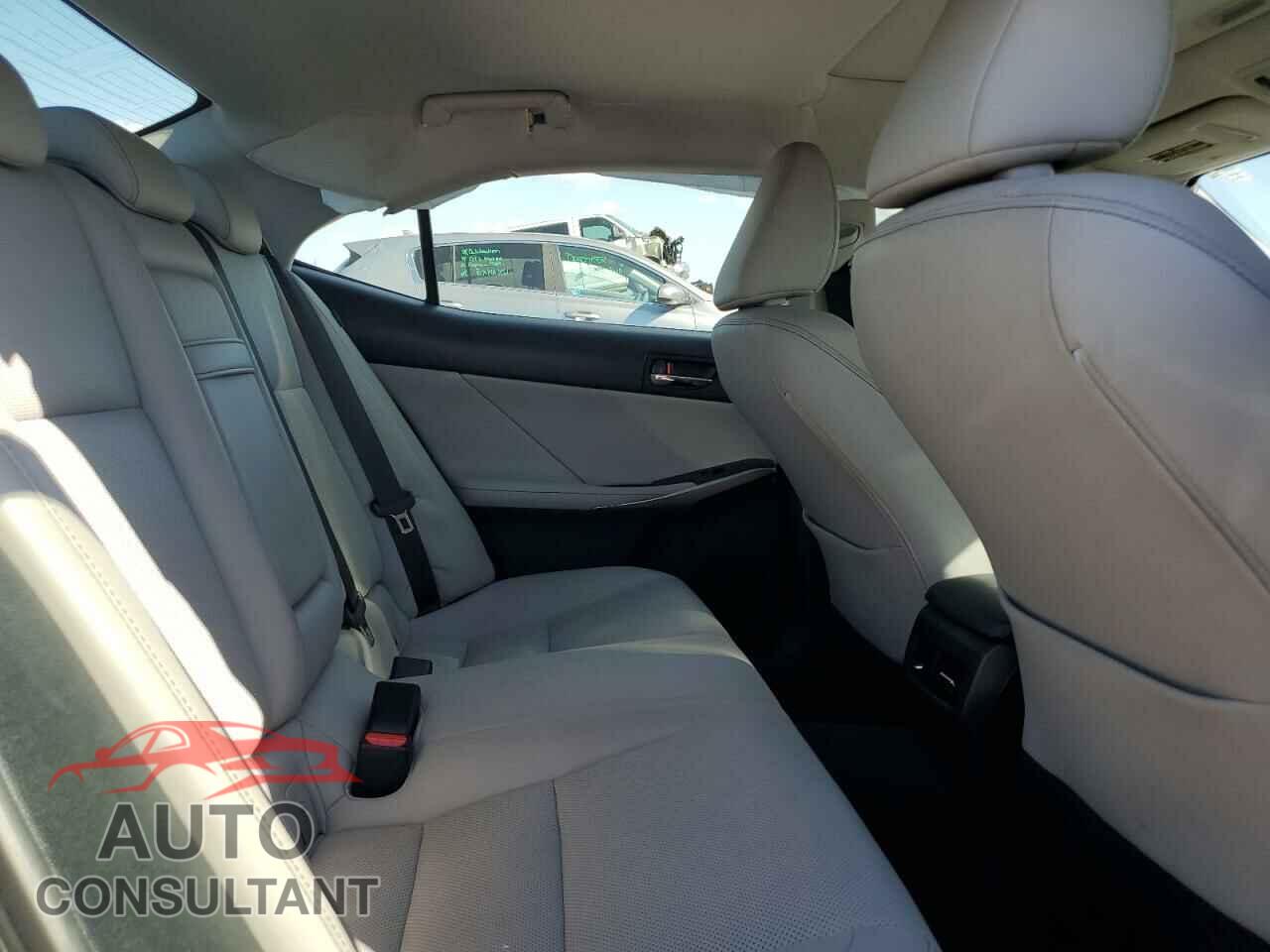 LEXUS IS 2015 - JTHBF1D25F5077644